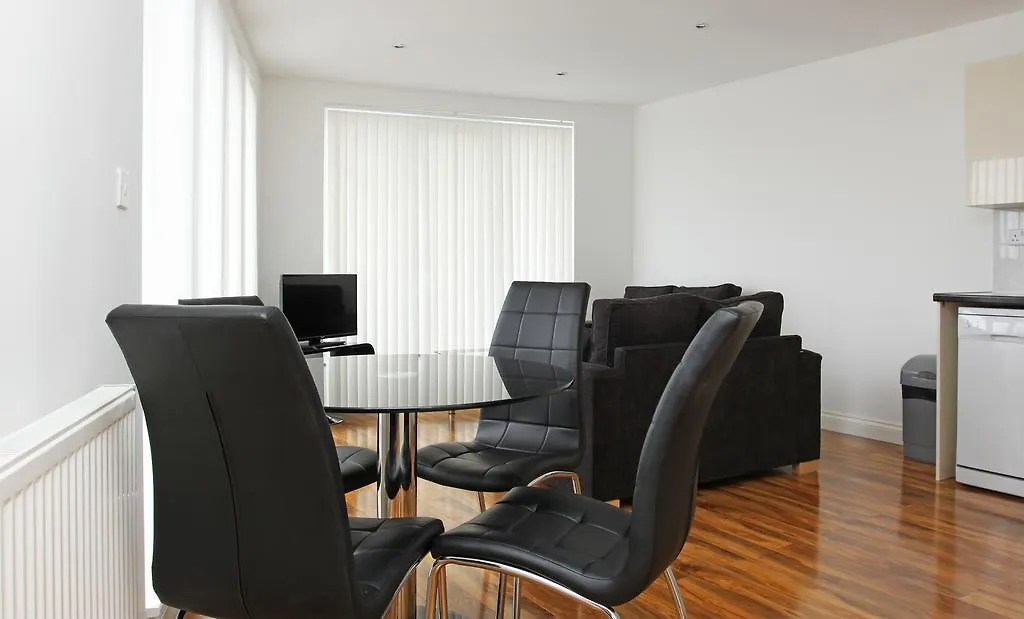 Radalco Apartments Hounslow 0*,