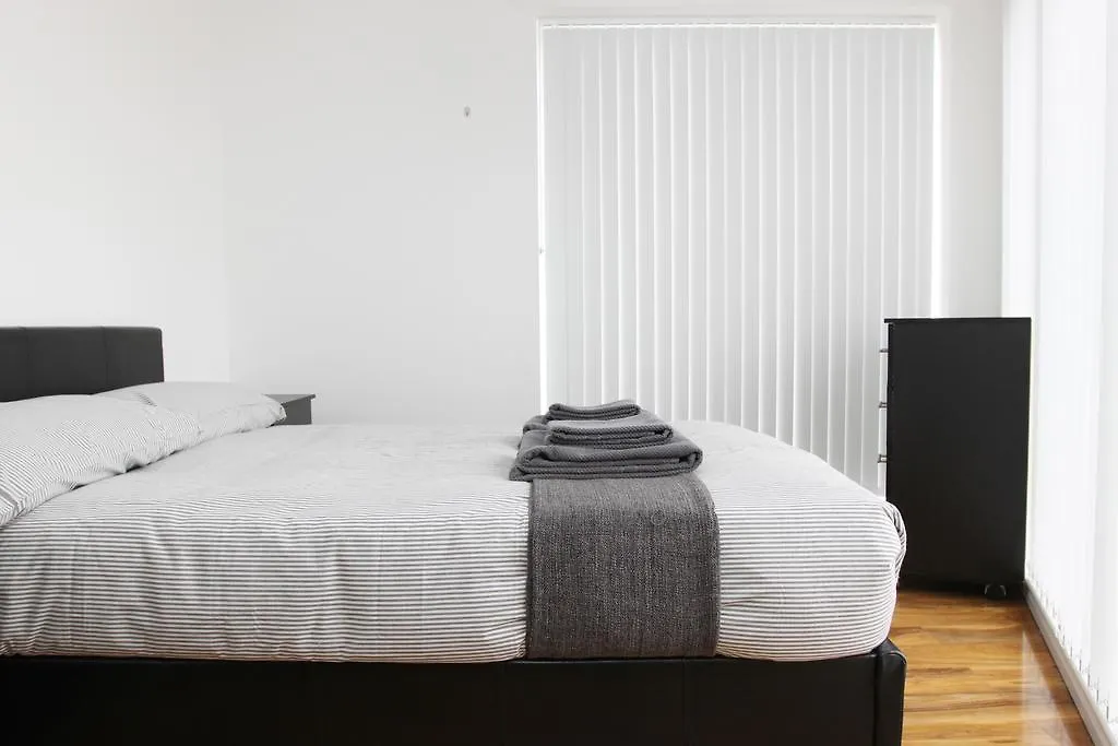 Radalco Apartments Hounslow 0*,  United Kingdom